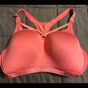 Victoria Sport sports bra